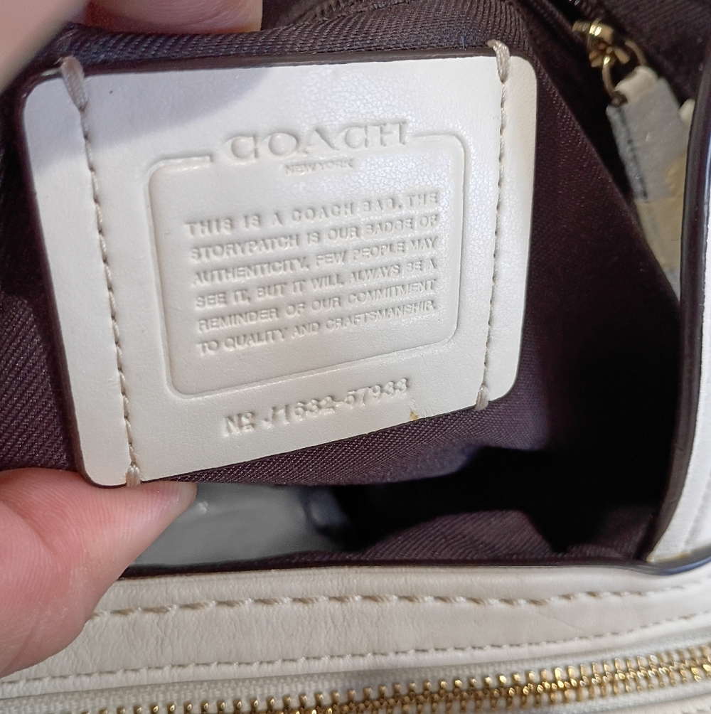 Coach Edie 31 Shoulder Bag Light Knaki Jaquard  And Chalk Leather - Picture 4 of 17